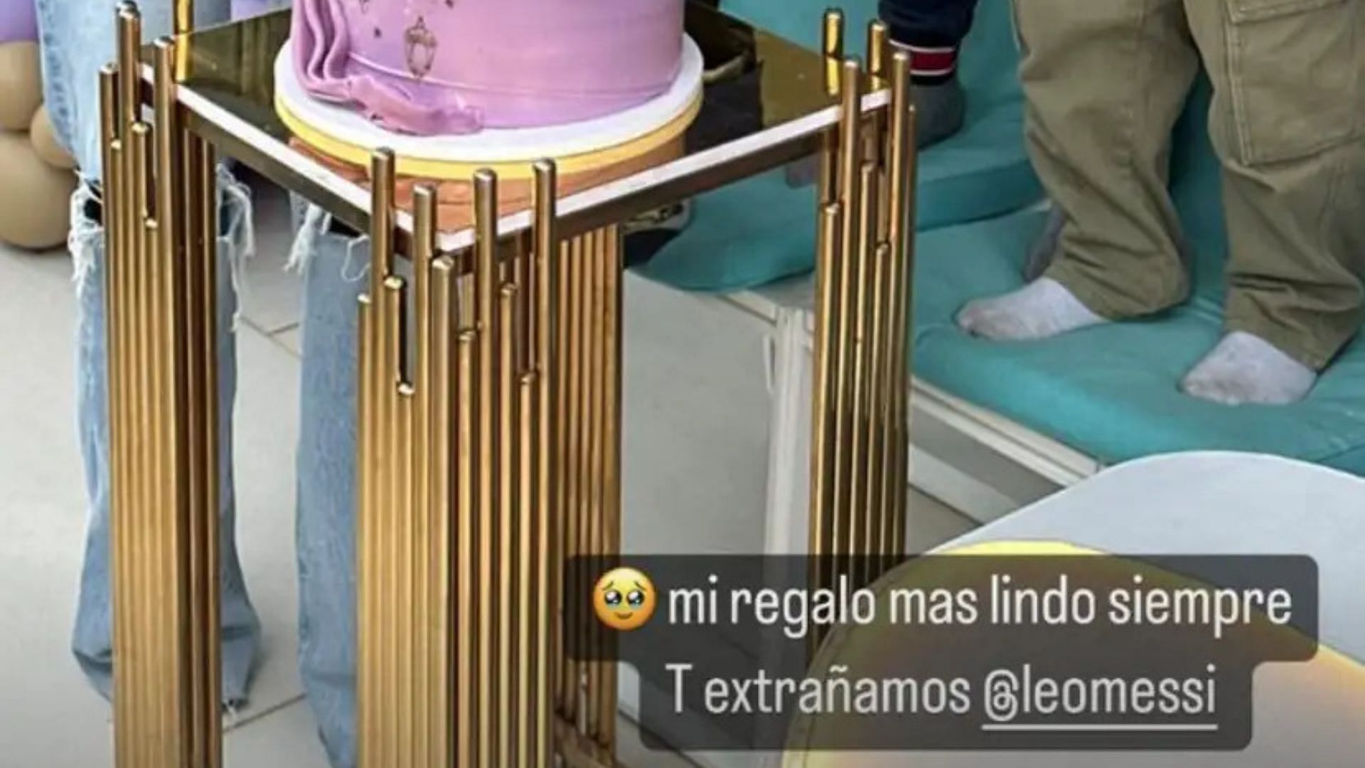 Roccuzzo had a message for Lionel Messi